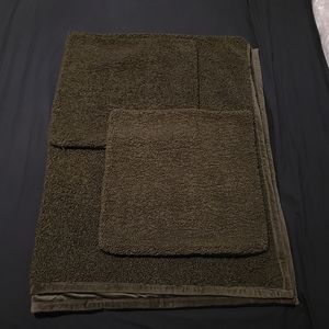 Pottery Barn Cozy Teddy Throw and 20” Pillow Set